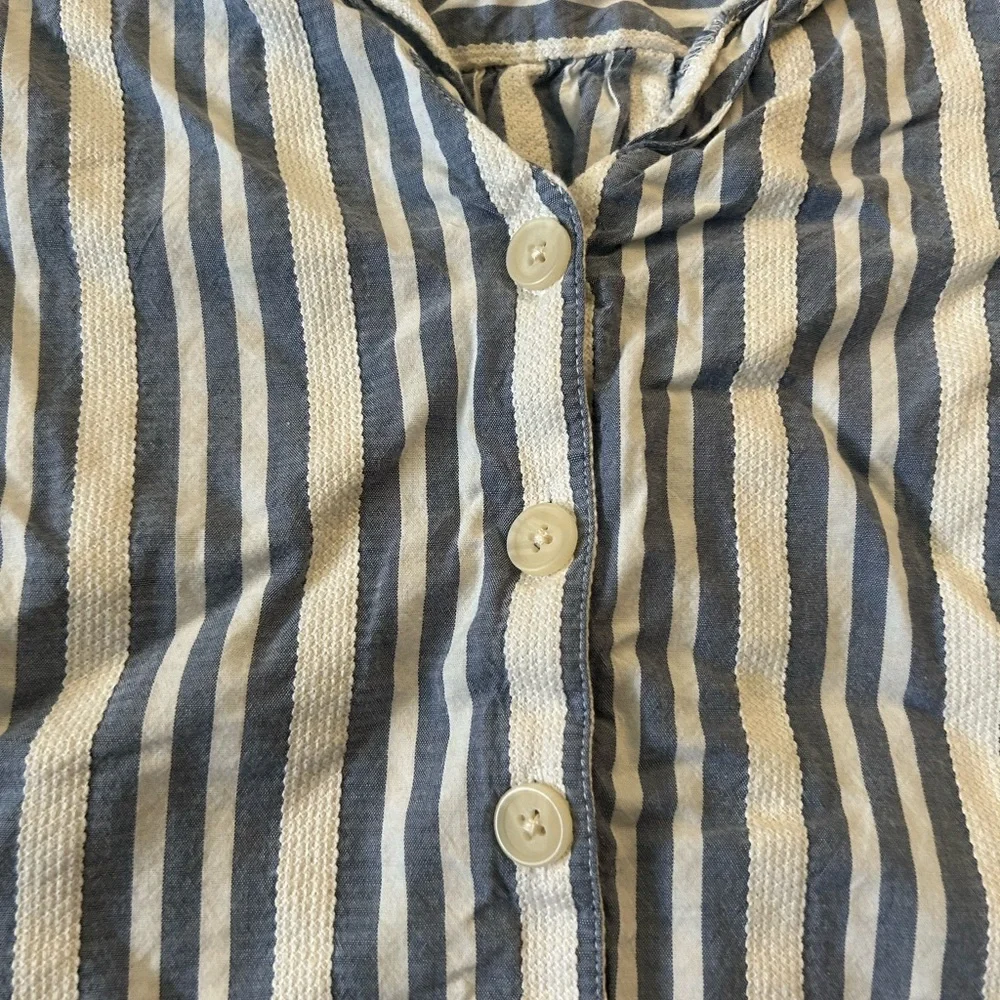 Madewell blue white striped button down short sleeve top